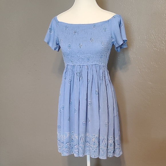 American Rag Juniors Small Blue Embroidered Women's Smocked Dress NWT - Picture 1 of 9